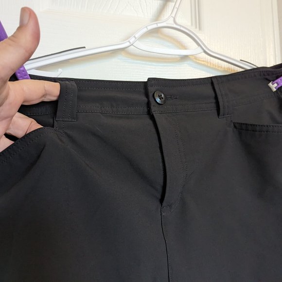 Eddie Bauer SkOrt | Black | 8 | Travel / Golf / Front & Back POCKETS | EUC - Picture 3 of 7